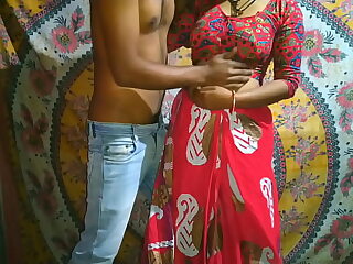superb Desi bhabhi his devar close by of a mind to be captivated by